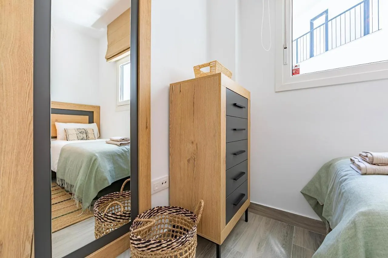 דירות טריפה Large Terrace, Swimming Pool, Private Garage And Fiber ספרד