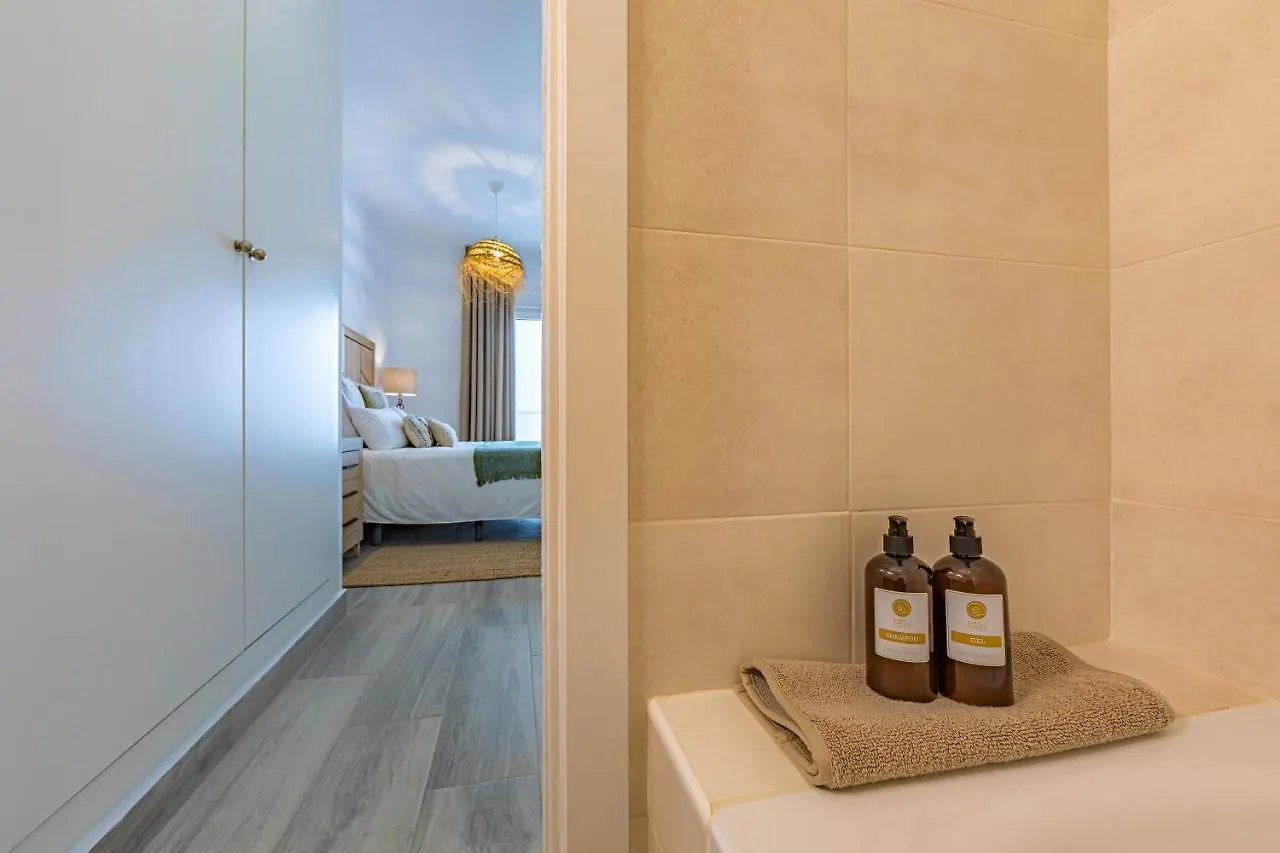 דירות טריפה Large Terrace, Swimming Pool, Private Garage And Fiber 0*,