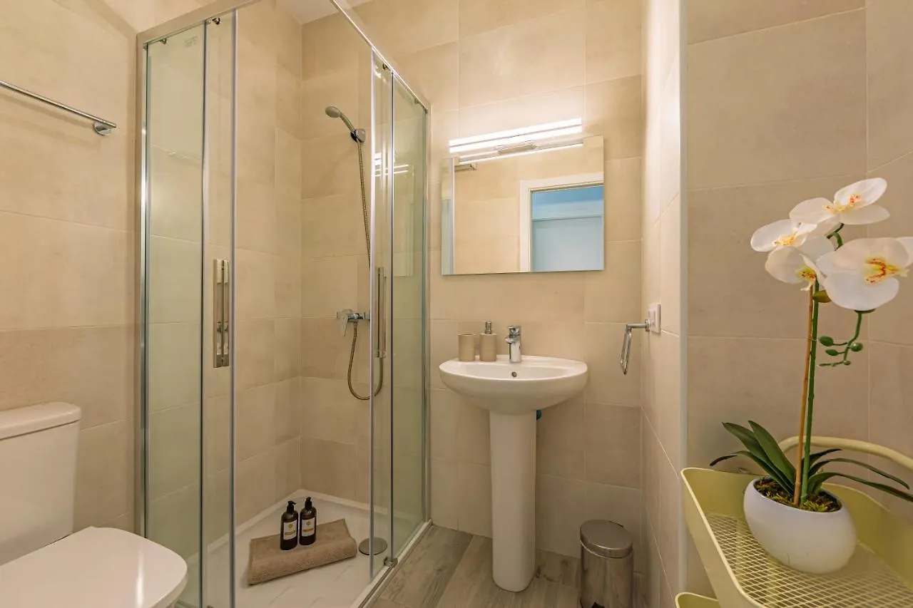 Large Terrace, Swimming Pool, Private Garage And Fiber Apartment Tarifa