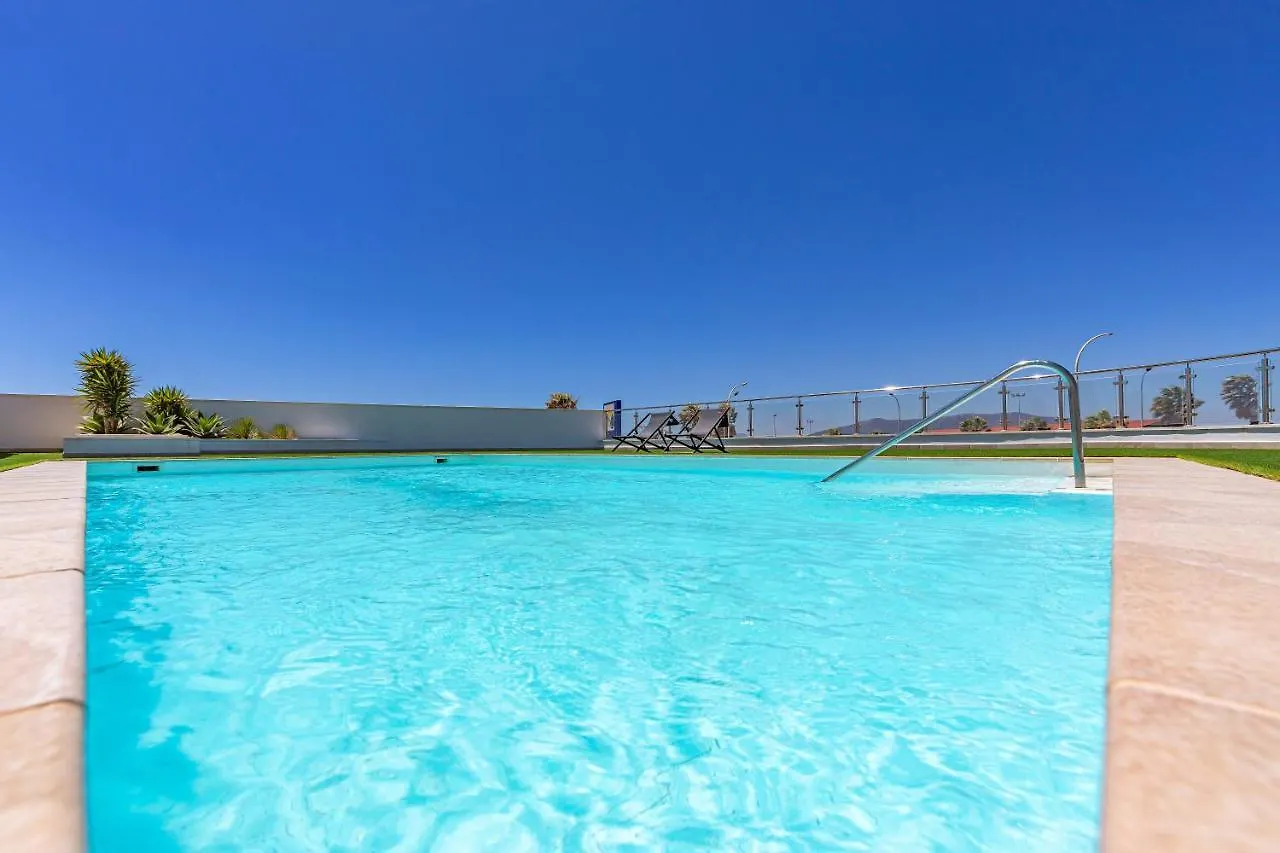 Large Terrace, Swimming Pool, Private Garage And Fiber Apartment Tarifa 0*,  Spain