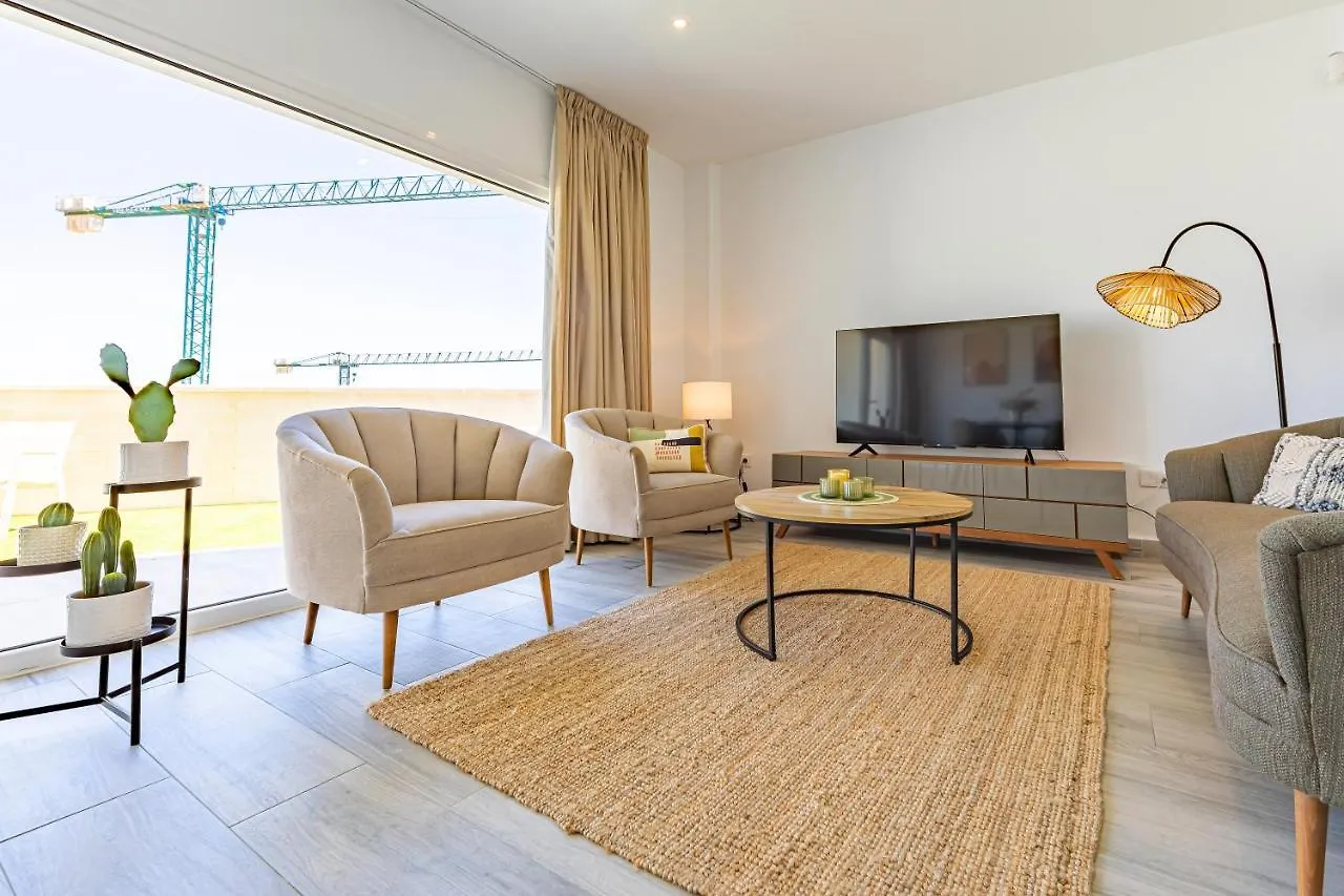 Large Terrace, Swimming Pool, Private Garage And Fiber Apartment Tarifa