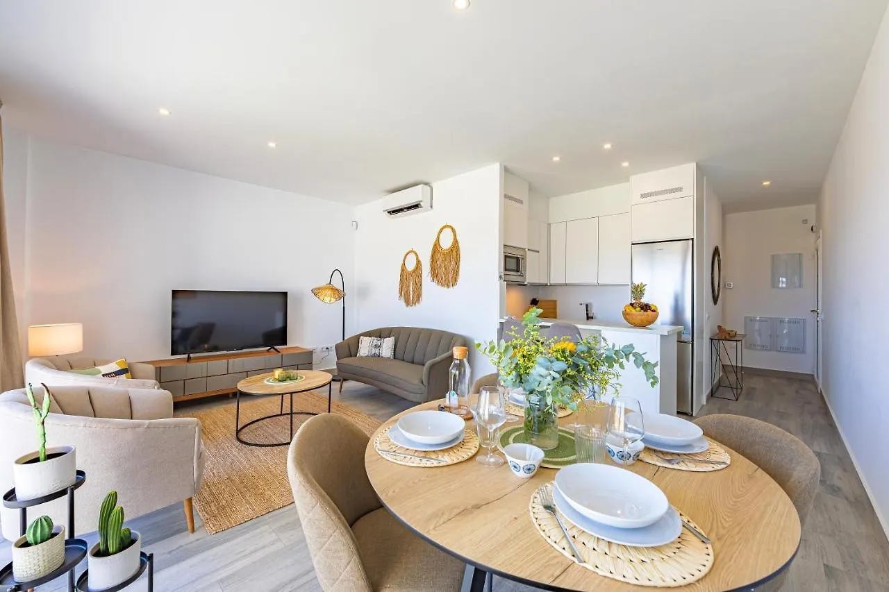 Large Terrace, Swimming Pool, Private Garage And Fiber Apartment Tarifa