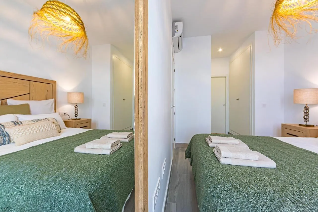 Large Terrace, Swimming Pool, Private Garage And Fiber Apartment Tarifa 0*,  Spain